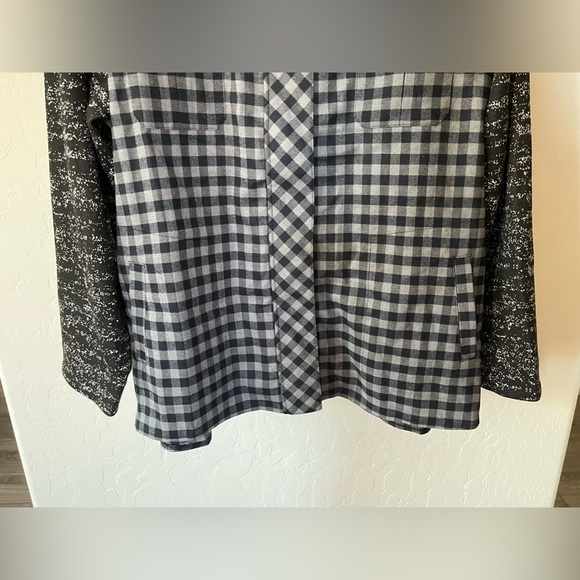 LOGO Lori Goldstein| Gray Plaid Jacket with Contrast Sleeves, Size XL•••Shaket - Picture 7 of 15